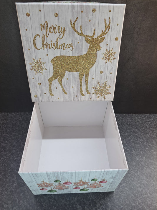 Stijlvolle kerstdoos met elegant hert
