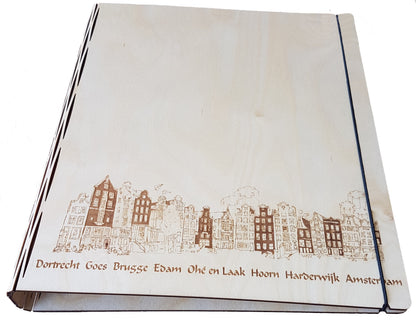 Houten A4 map van Era Wood, 4-ringsmechaniek met gravure: Oud Hollandse huisjes Store/Mappen en klappers/A4 mappen
