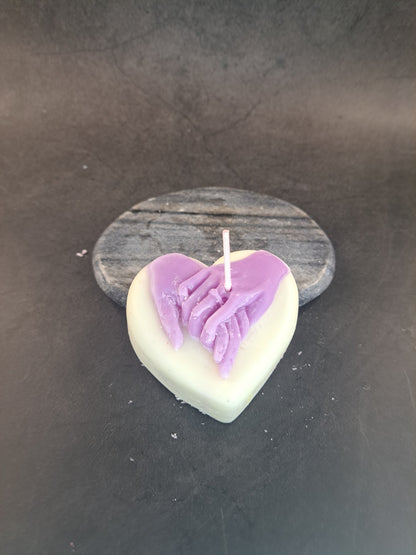 Hart met twee handen en een Trouwring